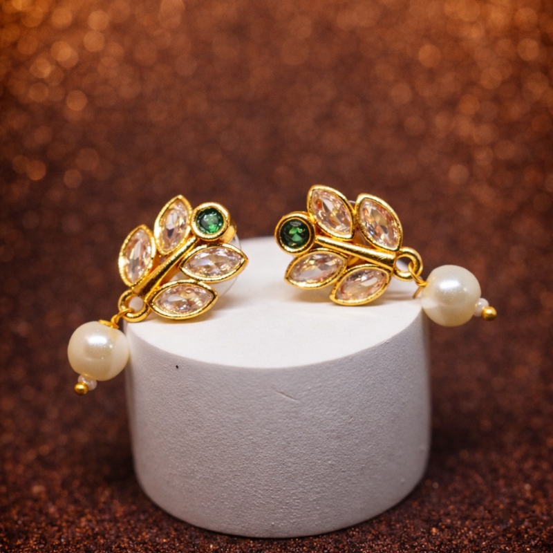 Leaf Pearl Drop Necklace Set - Image 3